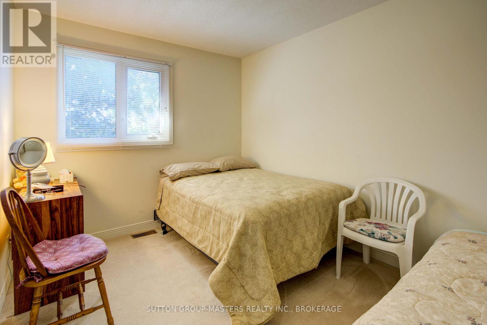 778 Davis Drive, Kingston, Ontario  K7M 8E7 - Photo 22 - X12434498
