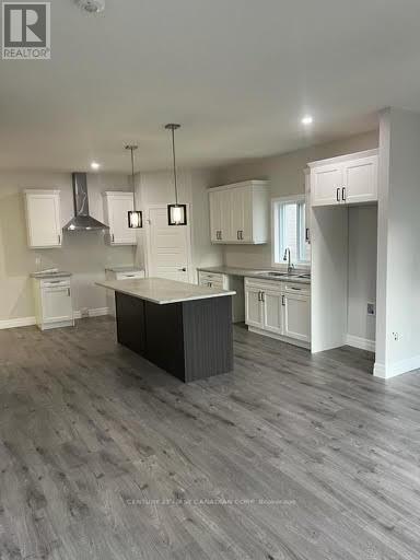 113 Marconi Court, London East, Ontario  N5V 0C9 - Photo 4 - X12434425