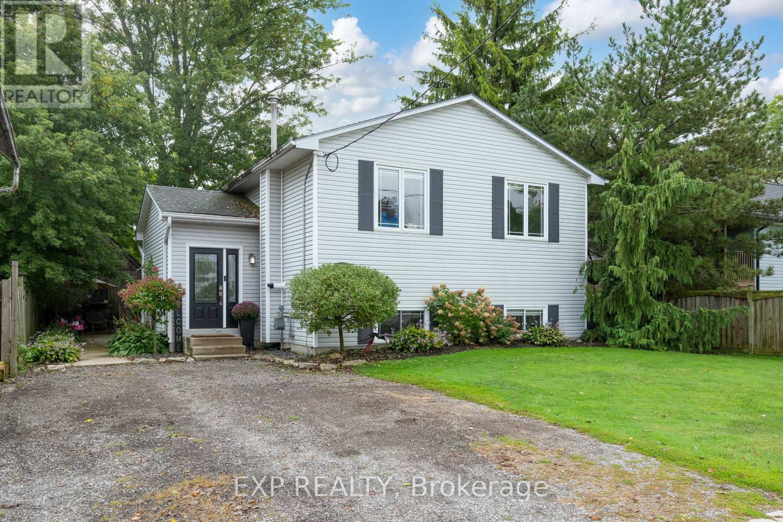 272 Mary Street, Dutton/dunwich, Ontario  N0L 1J0 - Photo 1 - X12434430