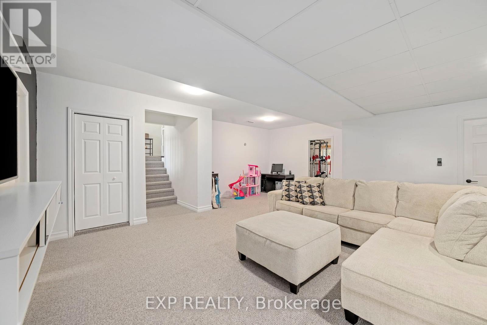 272 Mary Street, Dutton/dunwich, Ontario  N0L 1J0 - Photo 20 - X12434430