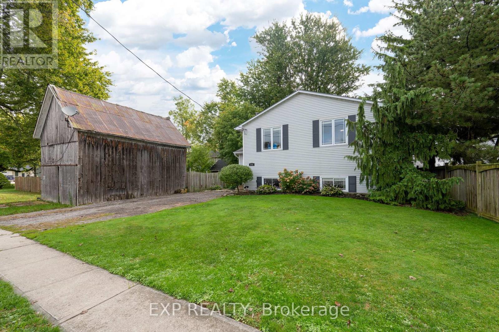 272 Mary Street, Dutton/dunwich, Ontario  N0L 1J0 - Photo 33 - X12434430
