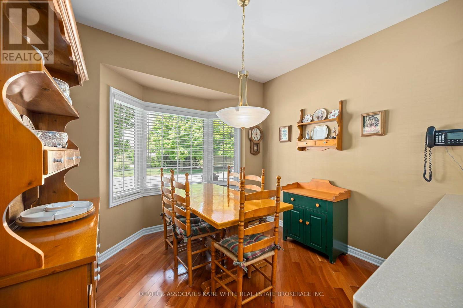 2409 Marlene Stewart Street, London South, Ontario  N6K 5R3 - Photo 12 - X12434486