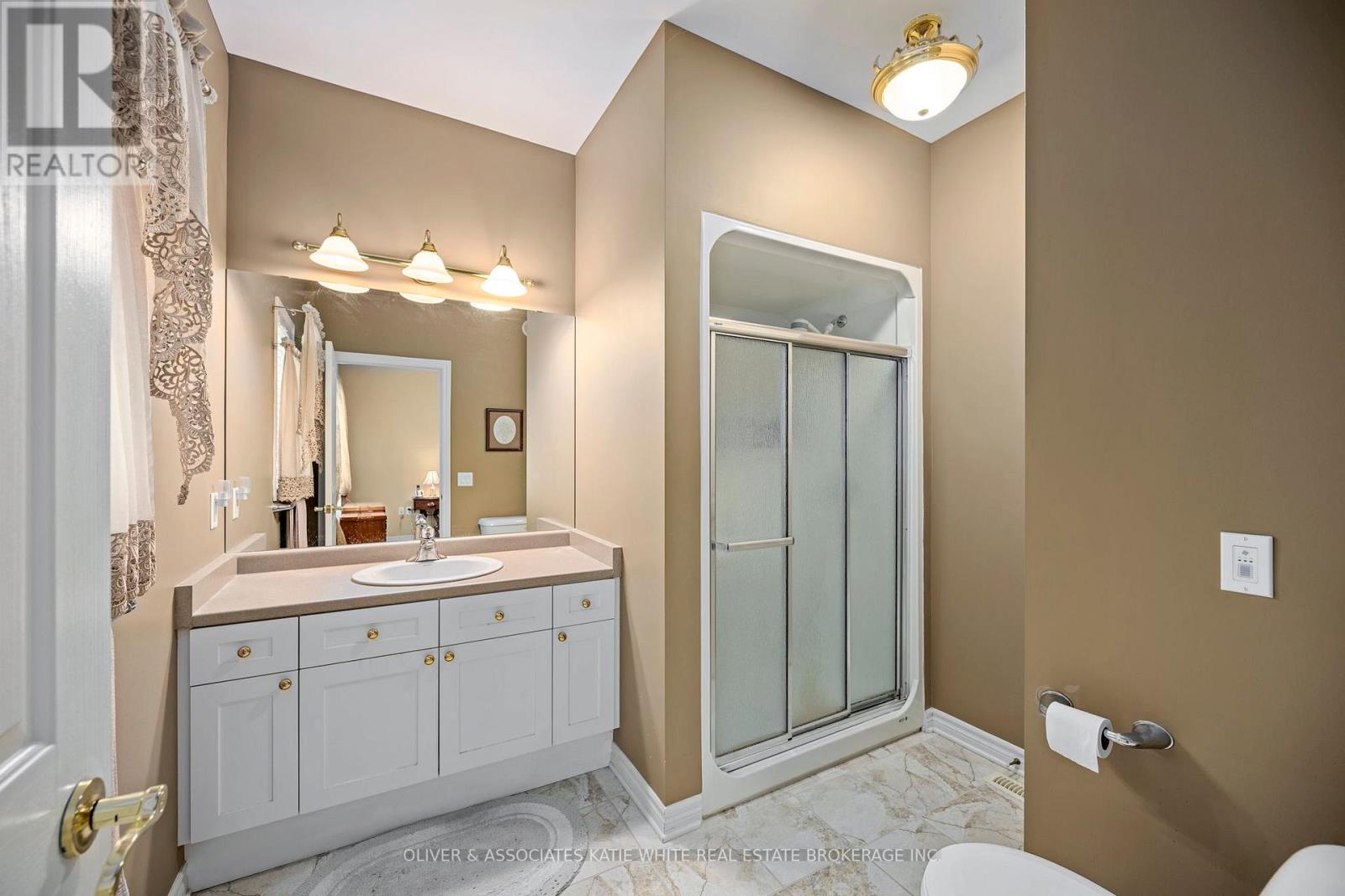 2409 Marlene Stewart Street, London South, Ontario  N6K 5R3 - Photo 15 - X12434486