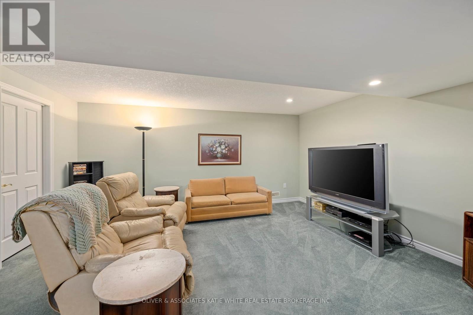 2409 Marlene Stewart Street, London South, Ontario  N6K 5R3 - Photo 21 - X12434486