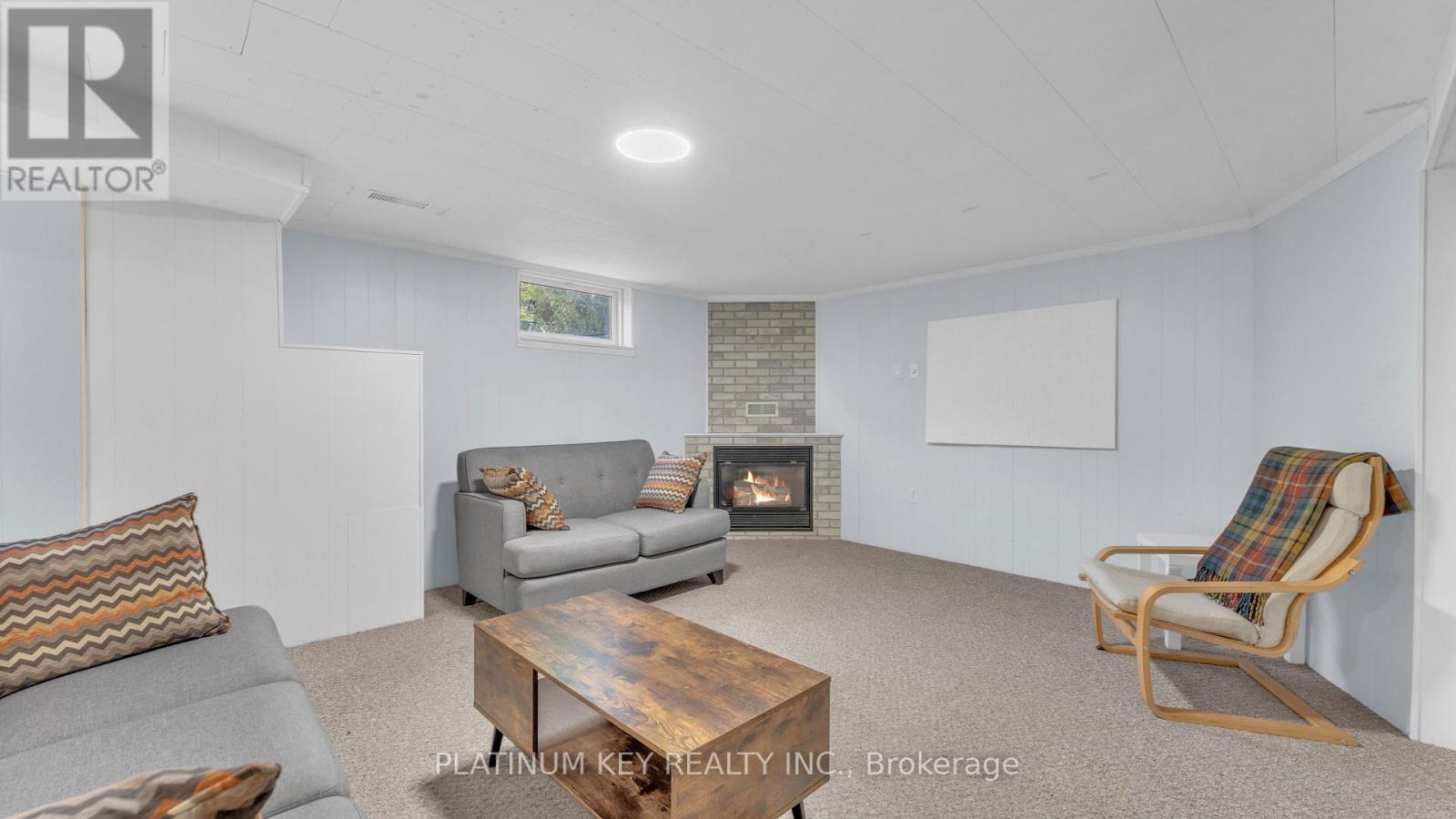 112 Ontario Street, Strathroy-Caradoc, Ontario  N7G 1B6 - Photo 21 - X12434490