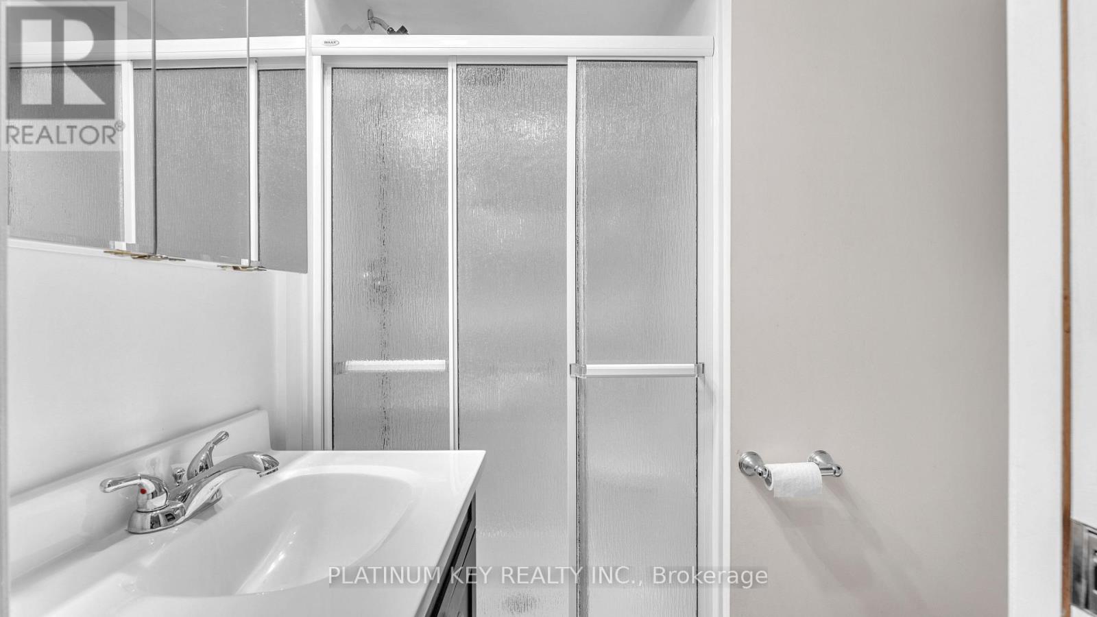 112 Ontario Street, Strathroy-Caradoc, Ontario  N7G 1B6 - Photo 23 - X12434490