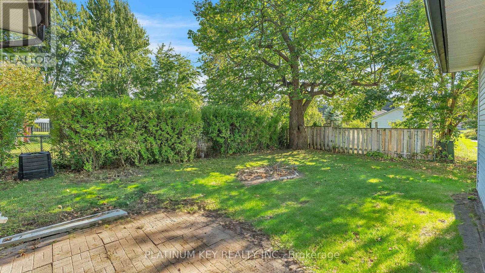 112 Ontario Street, Strathroy-Caradoc, Ontario  N7G 1B6 - Photo 24 - X12434490