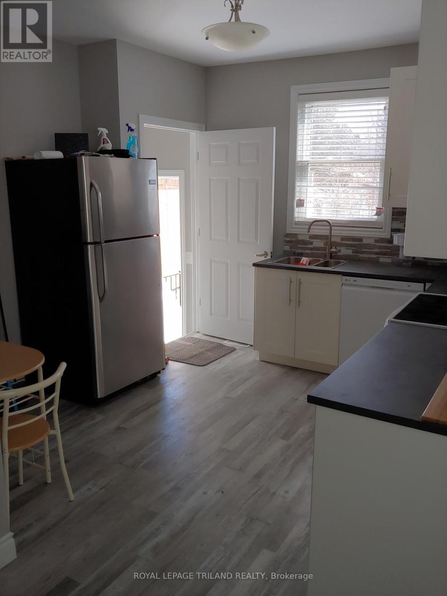 1241 York Street, London East, Ontario  N5W 2V1 - Photo 14 - X12434497