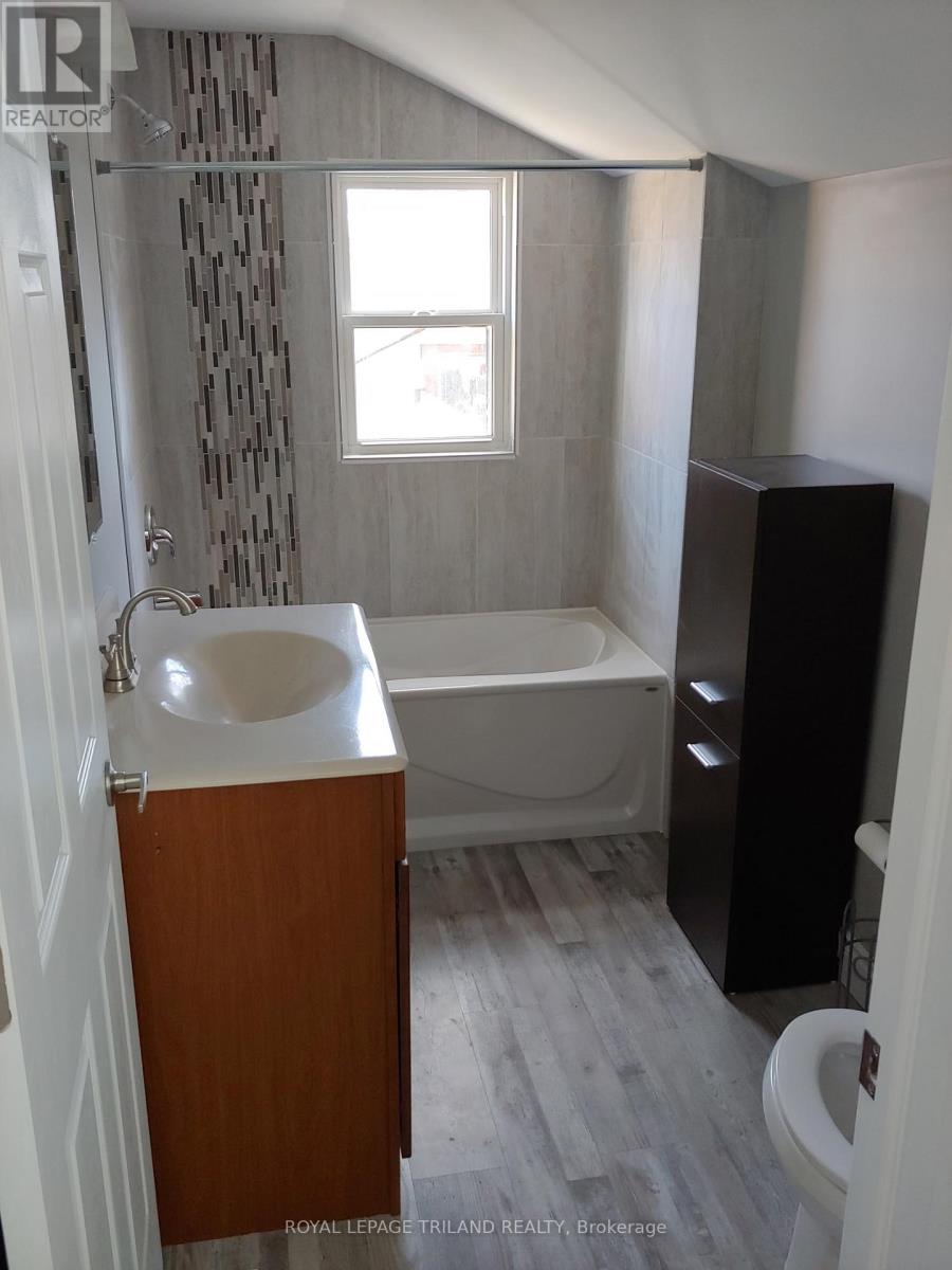 1241 York Street, London East, Ontario  N5W 2V1 - Photo 15 - X12434497