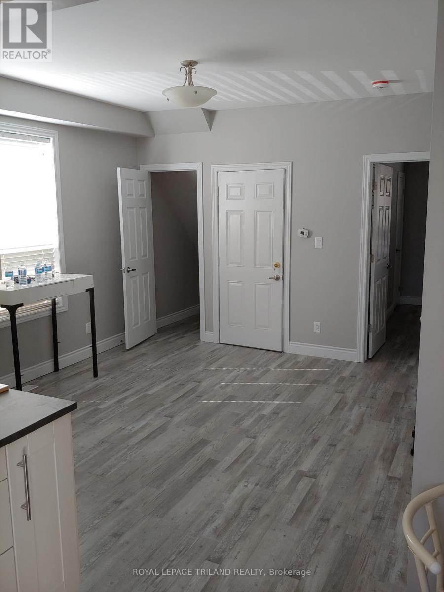 1241 York Street, London East, Ontario  N5W 2V1 - Photo 16 - X12434497