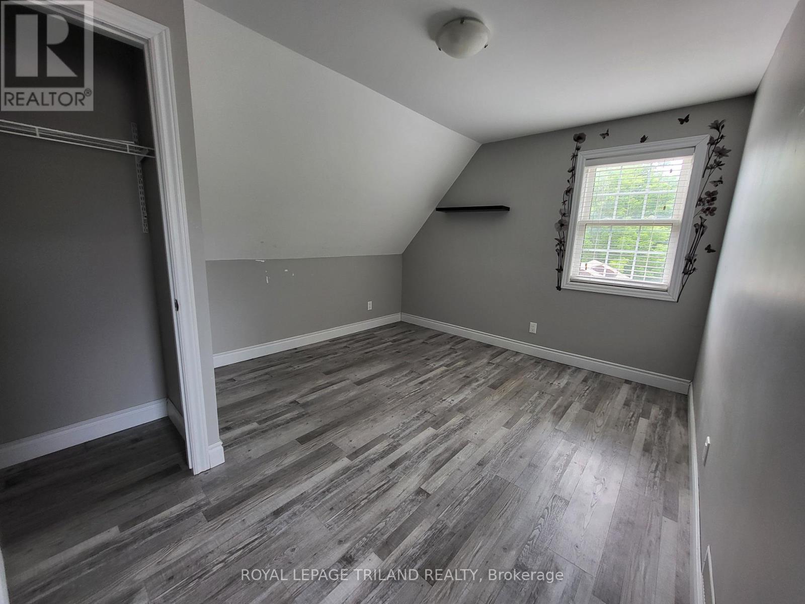 1241 York Street, London East, Ontario  N5W 2V1 - Photo 8 - X12434497