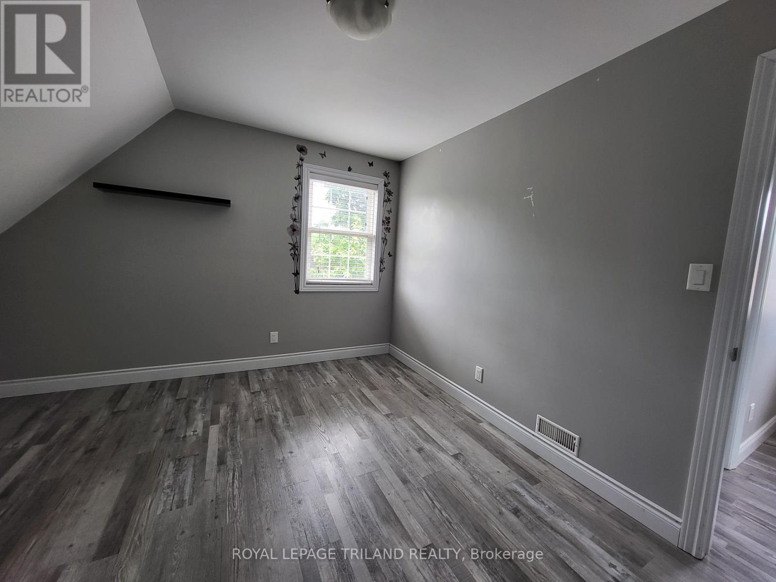 1241 York Street, London East, Ontario  N5W 2V1 - Photo 9 - X12434497
