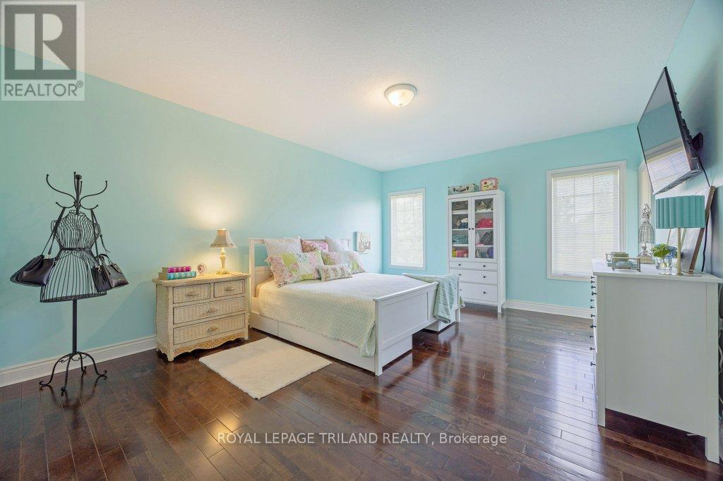 780 Whitehaven Crescent, London North, Ontario  N6G 4V6 - Photo 19 - X12434525