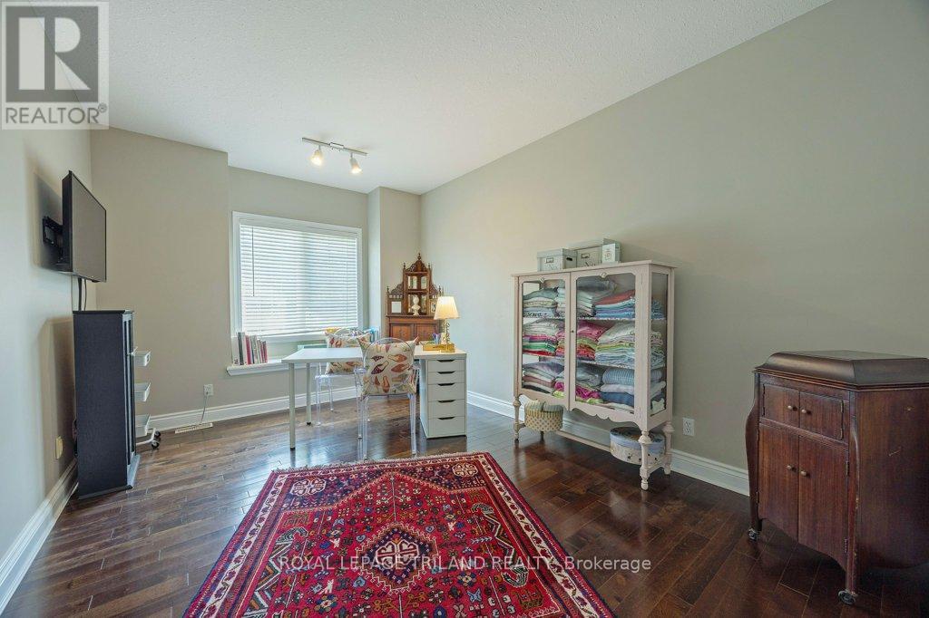 780 Whitehaven Crescent, London North, Ontario  N6G 4V6 - Photo 24 - X12434525