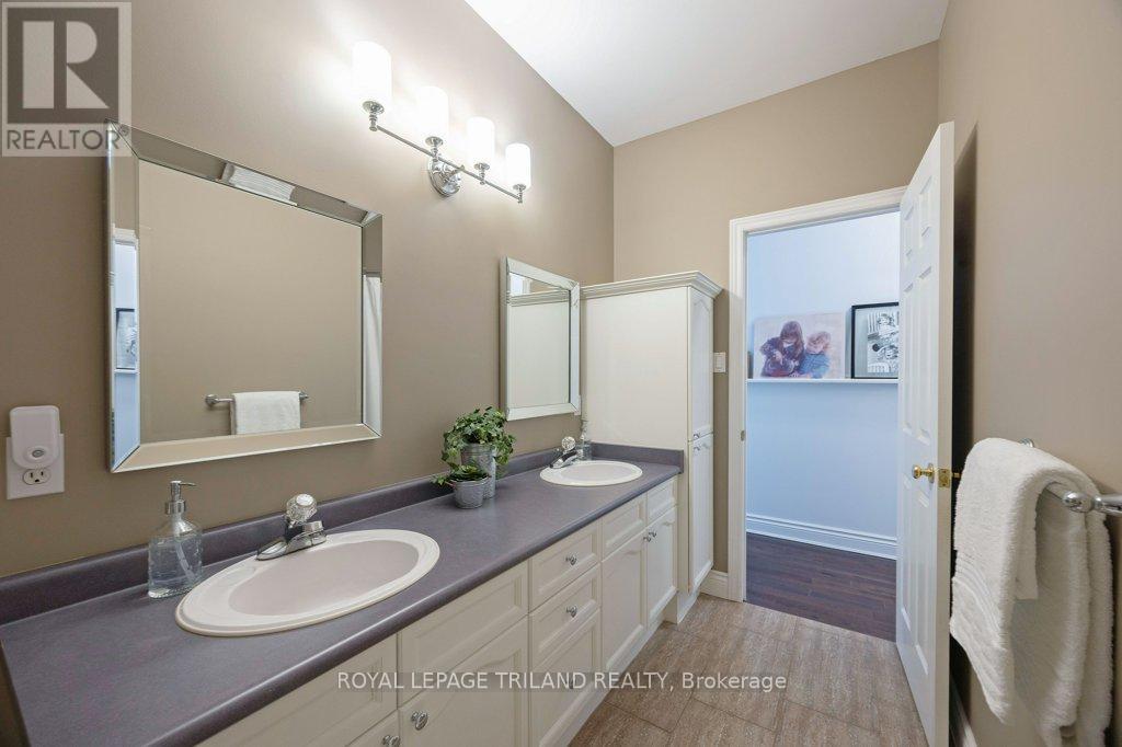 780 Whitehaven Crescent, London North, Ontario  N6G 4V6 - Photo 26 - X12434525