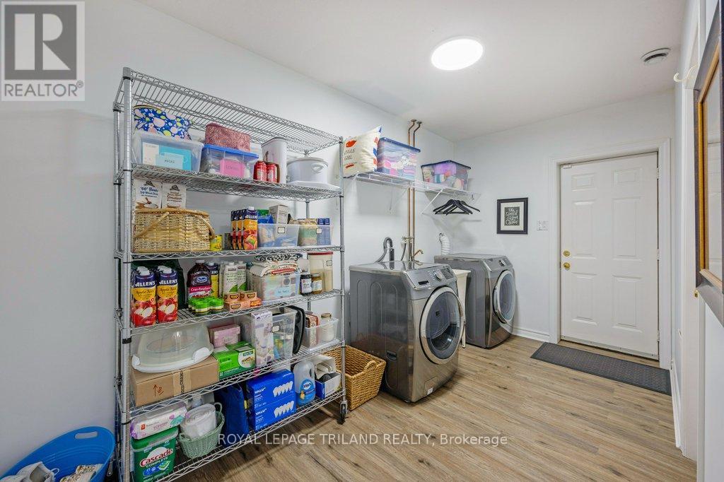 780 Whitehaven Crescent, London North, Ontario  N6G 4V6 - Photo 32 - X12434525