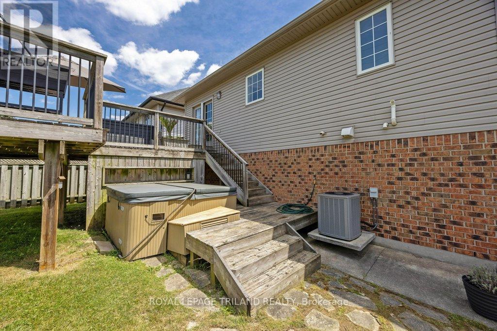 780 Whitehaven Crescent, London North, Ontario  N6G 4V6 - Photo 39 - X12434525