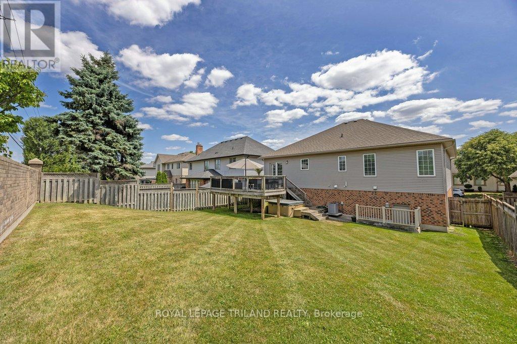 780 Whitehaven Crescent, London North, Ontario  N6G 4V6 - Photo 41 - X12434525