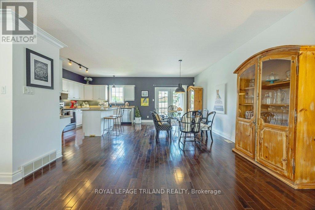 780 Whitehaven Crescent, London North, Ontario  N6G 4V6 - Photo 8 - X12434525