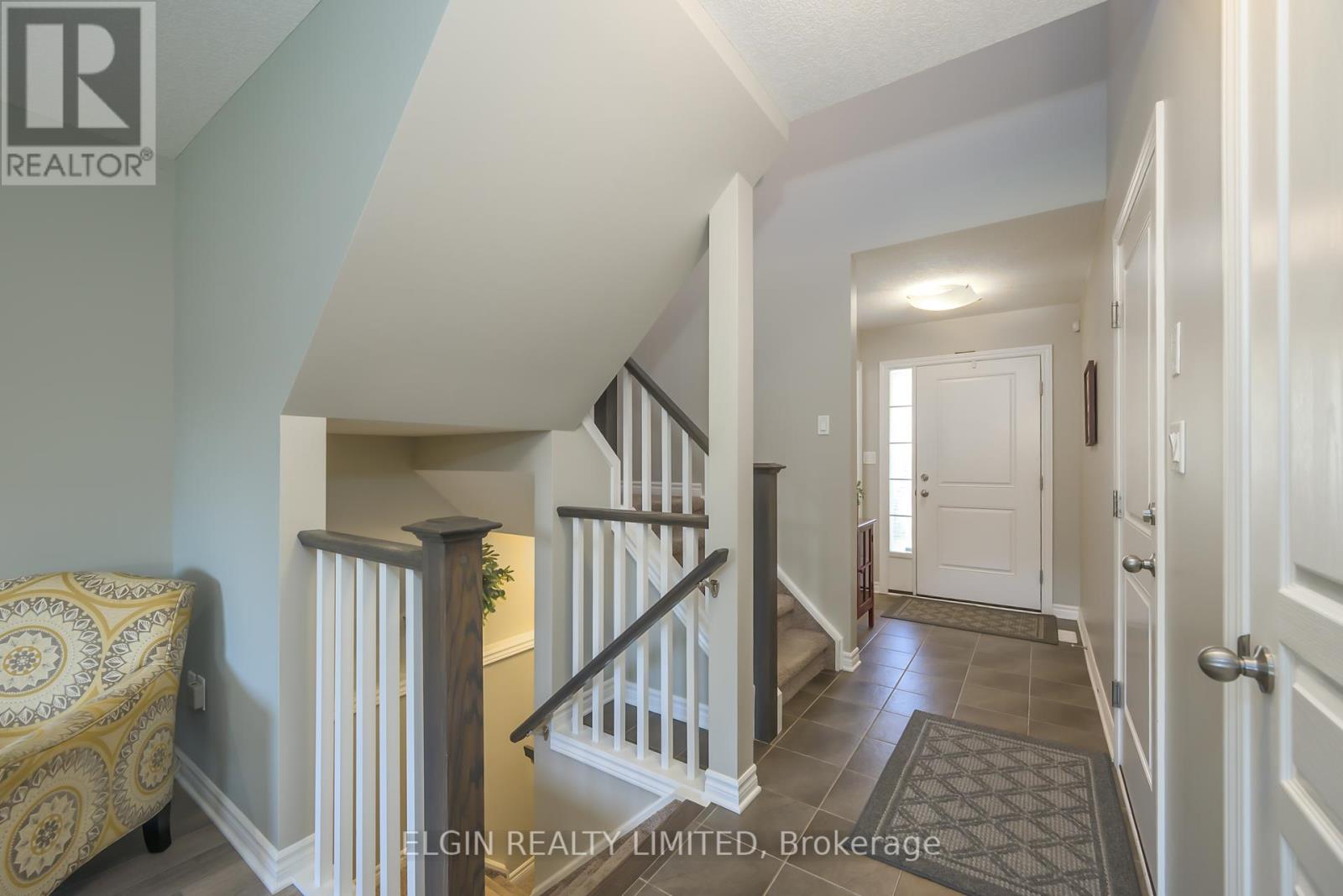 12 Russet Lane, St. Thomas, Ontario  N5R 0E5 - Photo 4 - X12434526