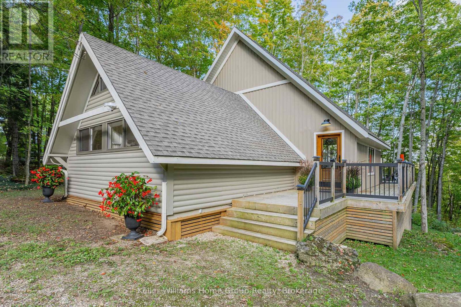 219 Bowles Bluff Road, Grey Highlands, Ontario  L0C 1H0 - Photo 2 - X12434398