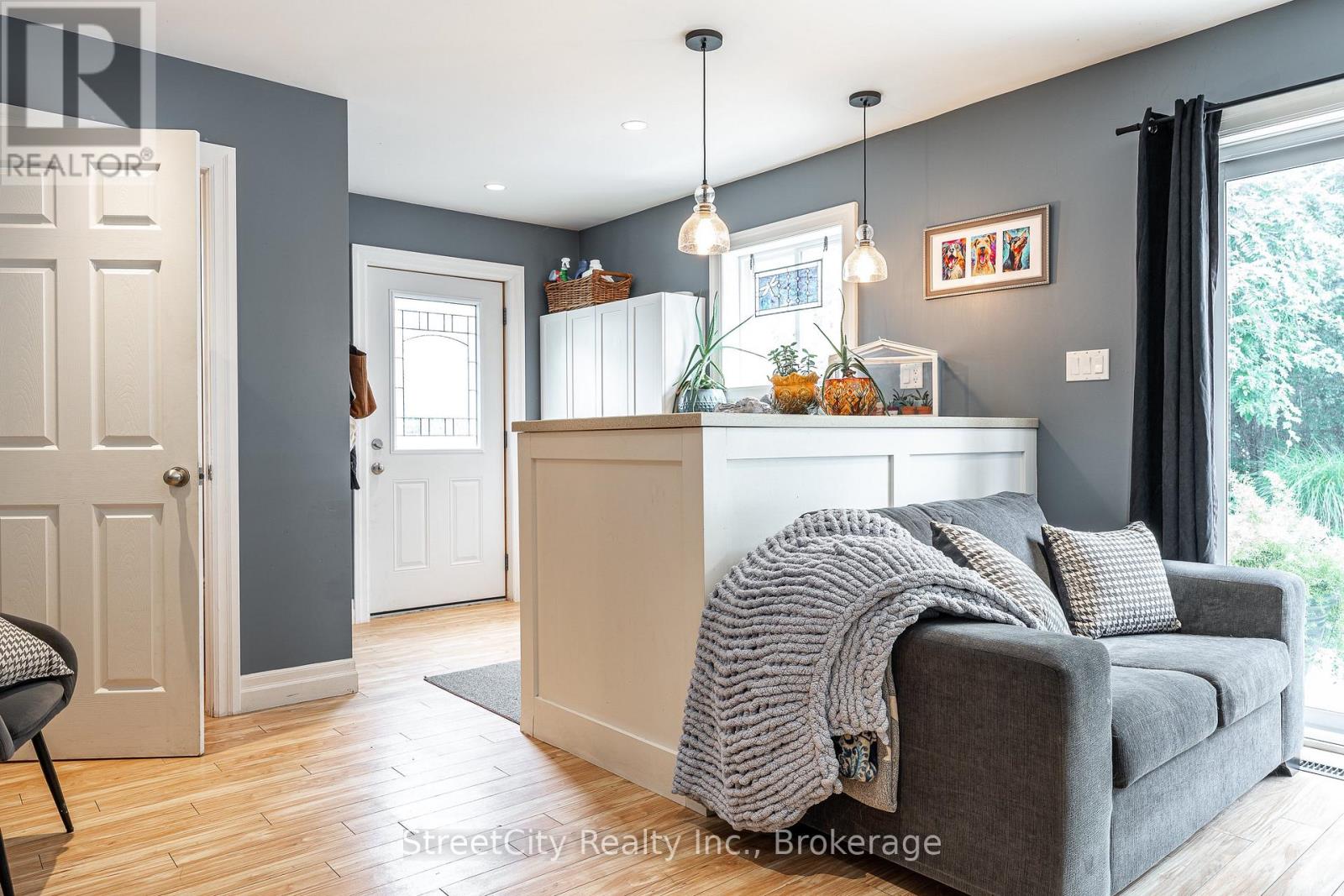 27 Riehl Court, Stratford, Ontario  N5A 5K5 - Photo 19 - X12434514