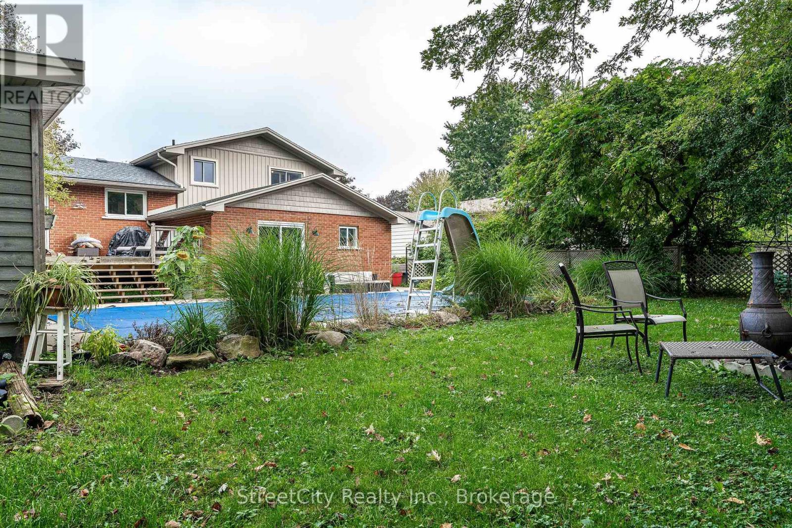 27 Riehl Court, Stratford, Ontario  N5A 5K5 - Photo 33 - X12434514