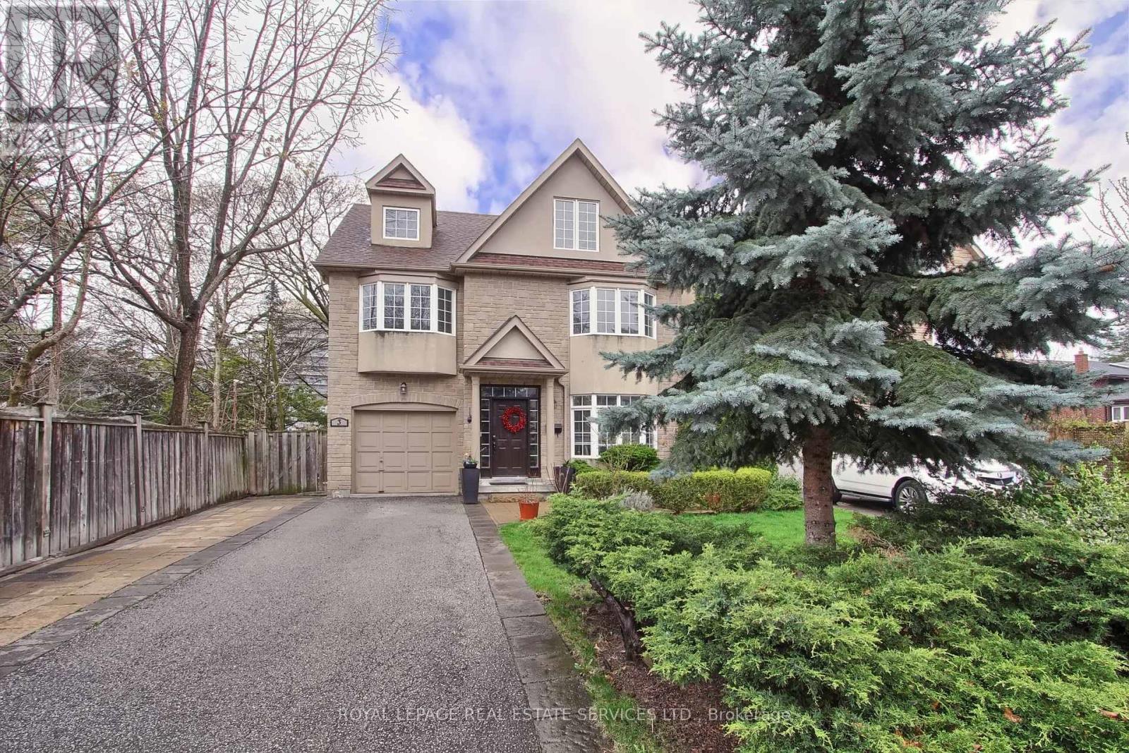 3 Tyre Avenue, Toronto, Ontario  M9A 1C5 - Photo 3 - W12434058
