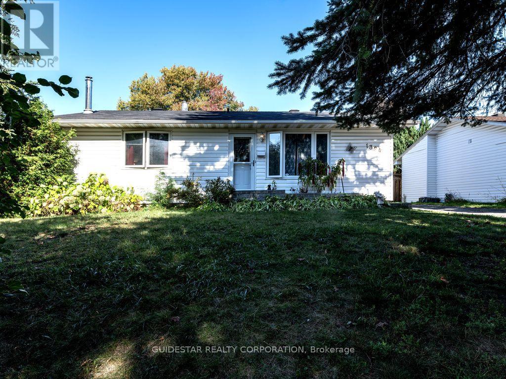 1324 Rainbow Crescent, Ottawa, Ontario  K1J 8E2 - Photo 21 - X12434386