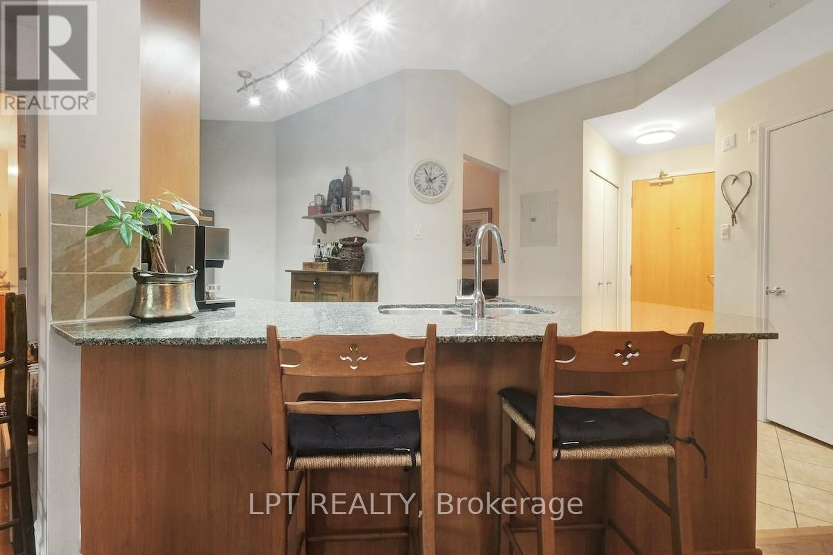 102 - 205 Bolton Street, Ottawa, Ontario  K1N 1K7 - Photo 13 - X12434400