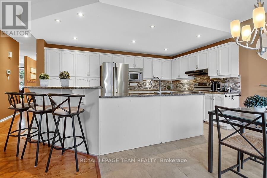 22 Birchfield Avenue, Ottawa, Ontario  K2M 2N5 - Photo 13 - X12434419
