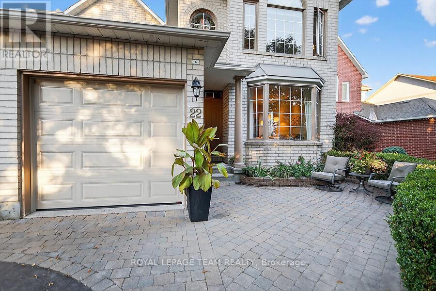 22 Birchfield Avenue, Ottawa, Ontario  K2M 2N5 - Photo 3 - X12434419
