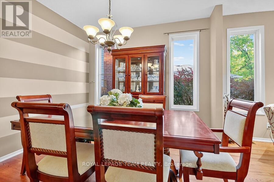 22 Birchfield Avenue, Ottawa, Ontario  K2M 2N5 - Photo 9 - X12434419