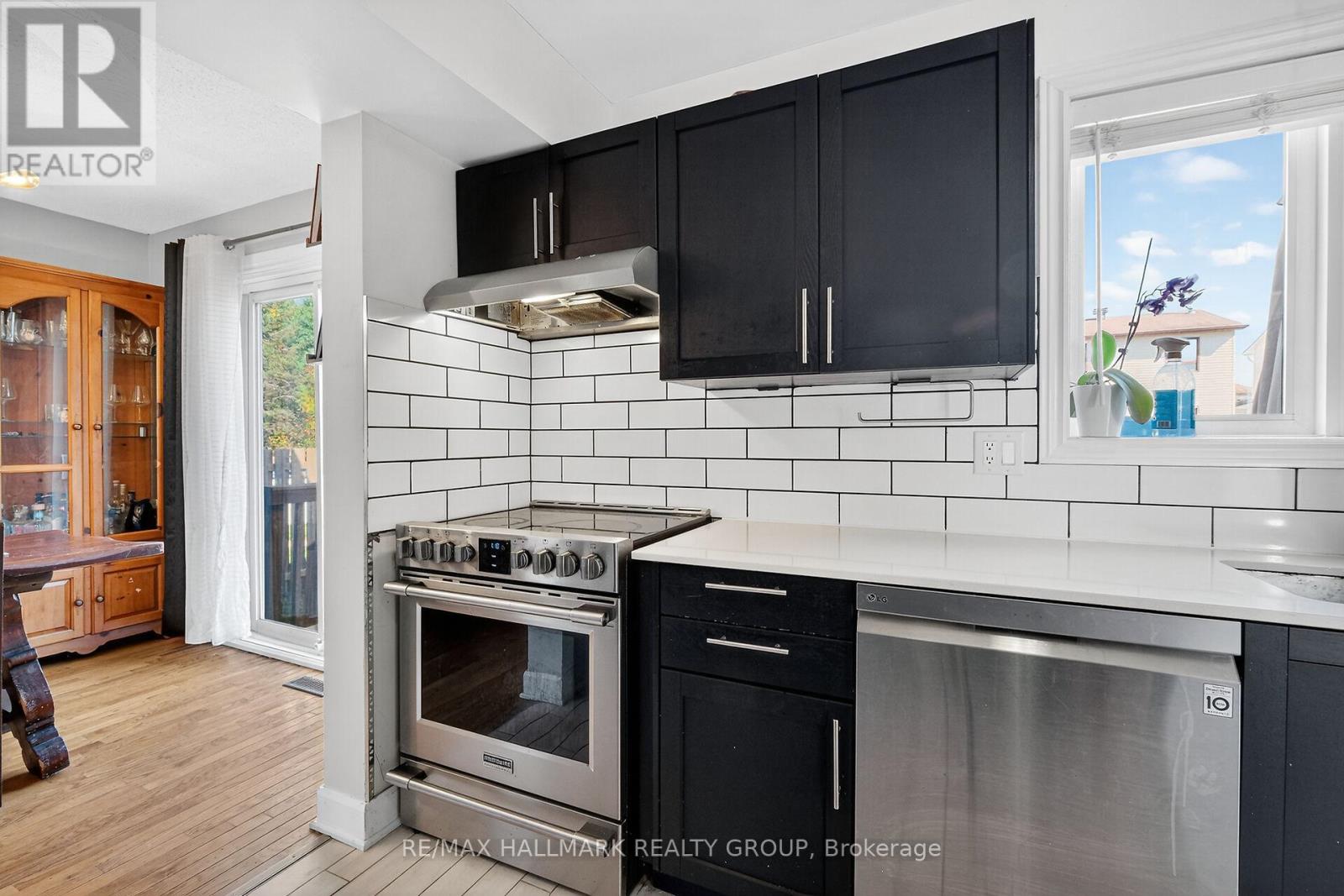 1821 Brousseau Crescent, Ottawa, Ontario  K1C 2Y5 - Photo 17 - X12434478