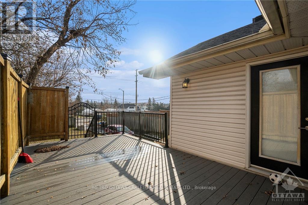 41 Red Maple Crescent, Ottawa, Ontario  K1B 4E2 - Photo 23 - X12434481