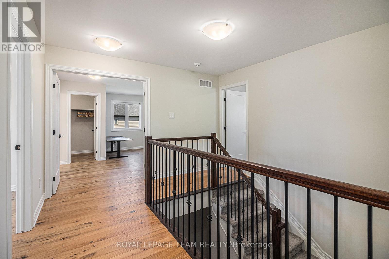 486 Central Park Boulevard, Russell, Ontario  K4R 0C7 - Photo 18 - X12434495