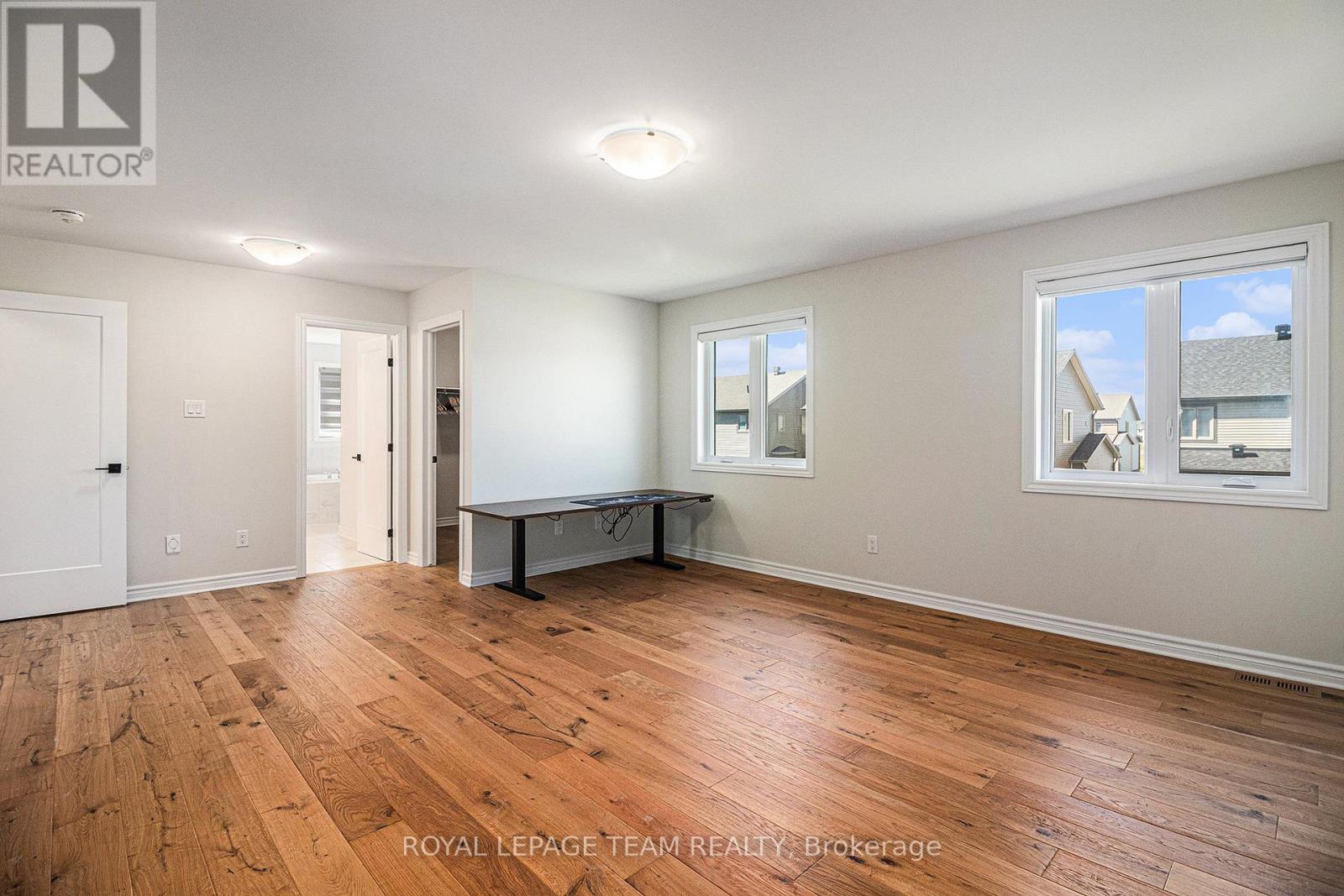 486 Central Park Boulevard, Russell, Ontario  K4R 0C7 - Photo 22 - X12434495