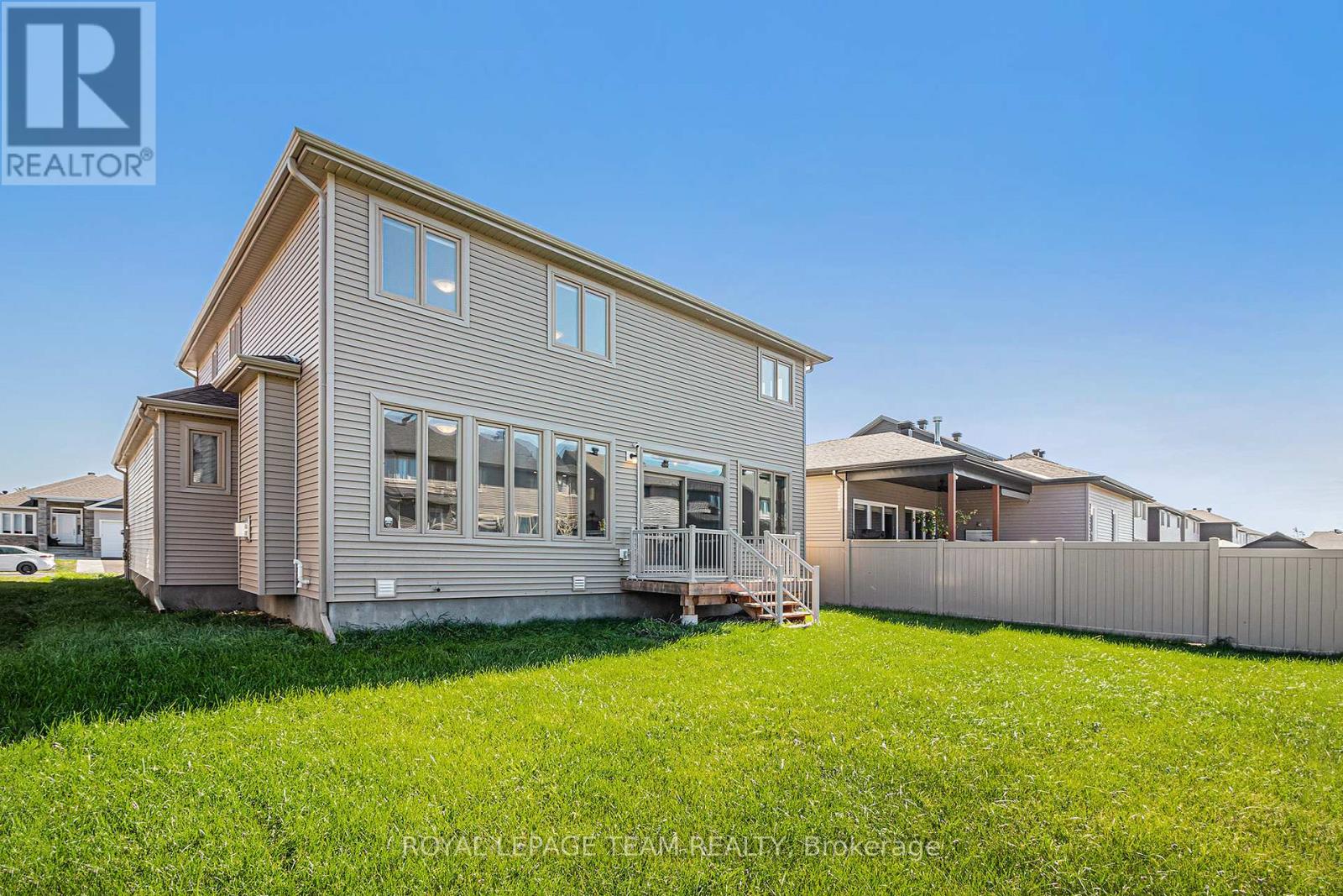 486 Central Park Boulevard, Russell, Ontario  K4R 0C7 - Photo 32 - X12434495