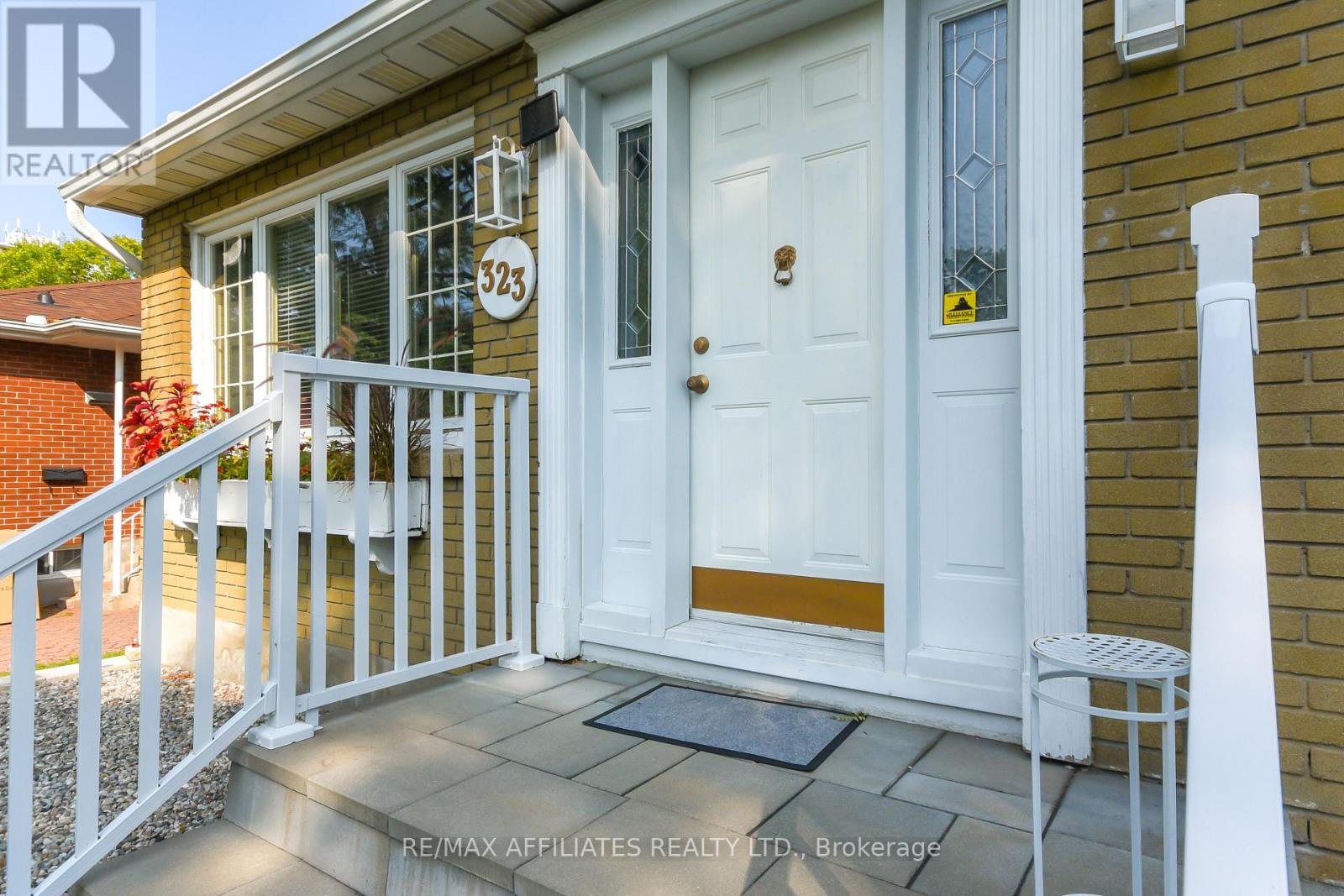 323 Fullerton Avenue, Ottawa, Ontario  K1K 1K2 - Photo 1 - X12434509