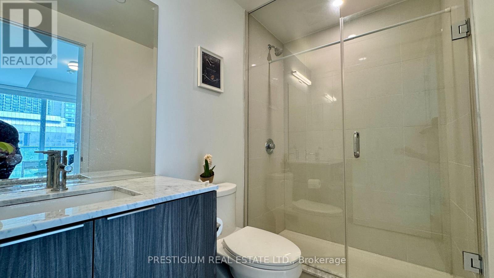 216 - 15 Queens Quay E, Toronto, Ontario  M5E 0C5 - Photo 14 - C12373095