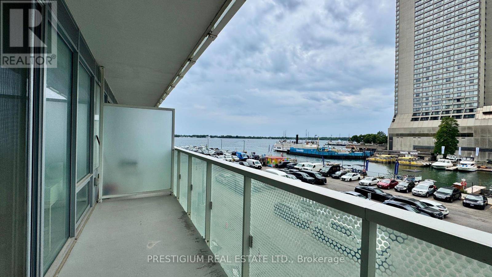 216 - 15 Queens Quay E, Toronto, Ontario  M5E 0C5 - Photo 15 - C12373095