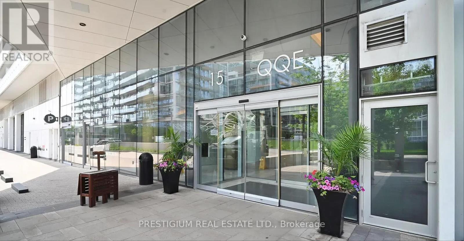 216 - 15 Queens Quay E, Toronto, Ontario  M5E 0C5 - Photo 2 - C12373095