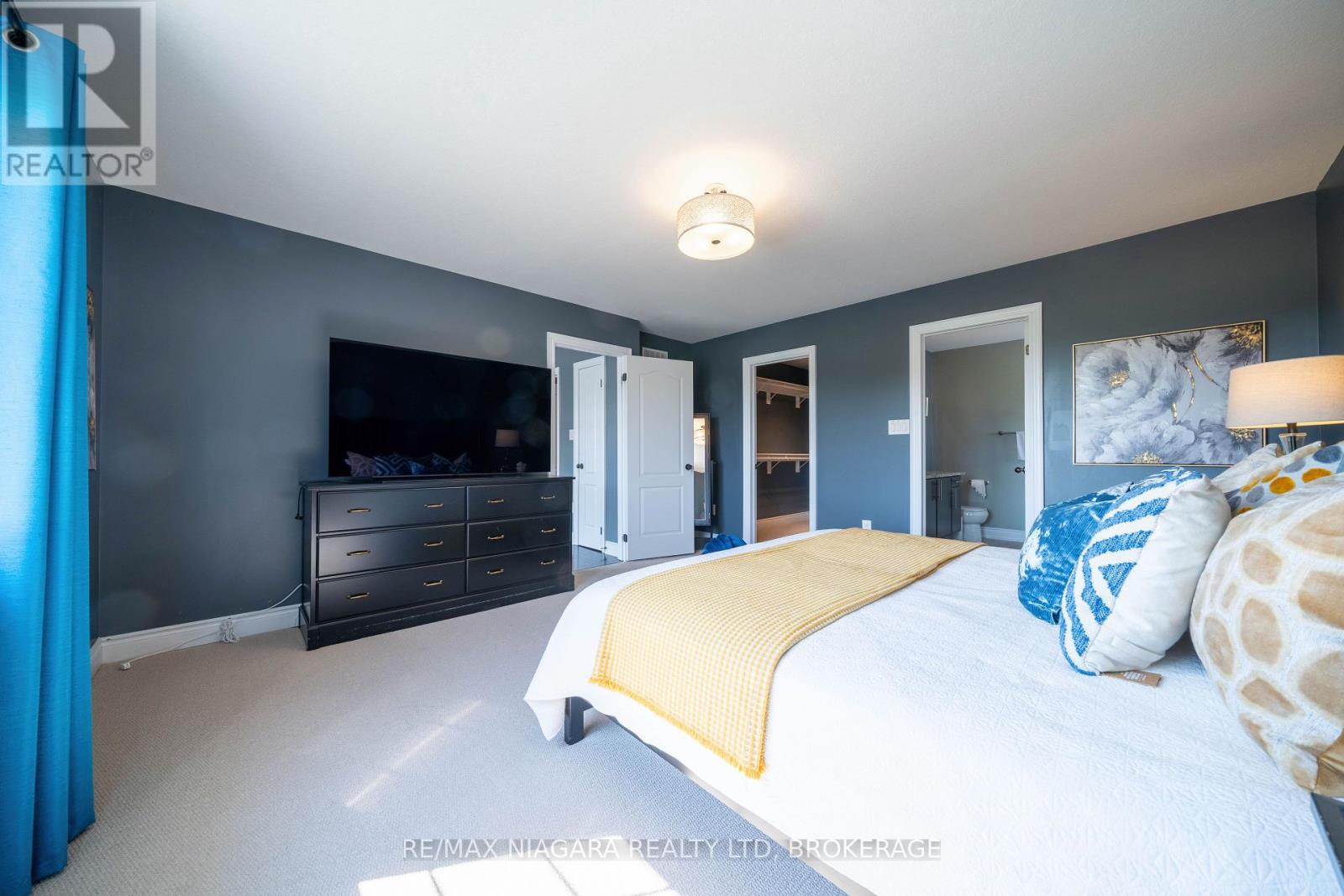 8285 Elderberry Drive, Niagara Falls (Brown), Ontario  L2H 0K6 - Photo 26 - X12434393