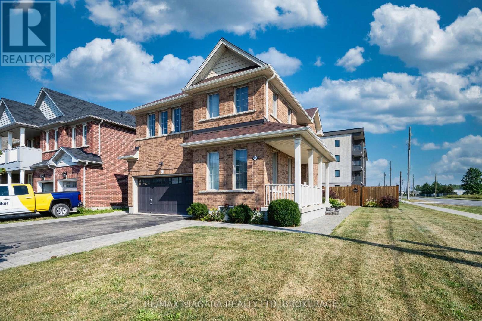 8285 Elderberry Drive, Niagara Falls (Brown), Ontario  L2H 0K6 - Photo 3 - X12434393