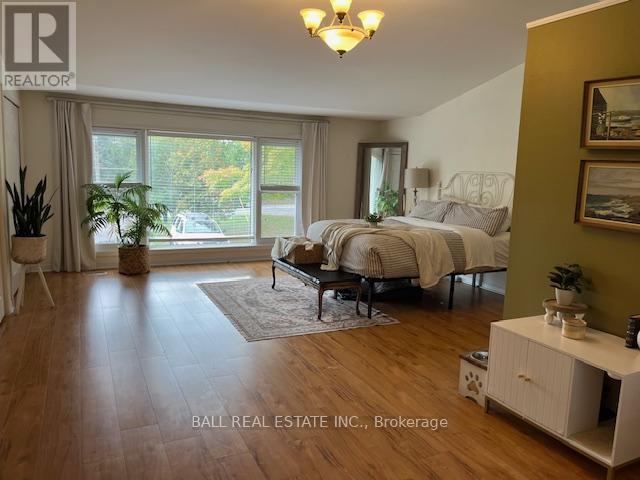 1684 Sherbrooke Street, Peterborough, Ontario  K9J 6X4 - Photo 11 - X12434530