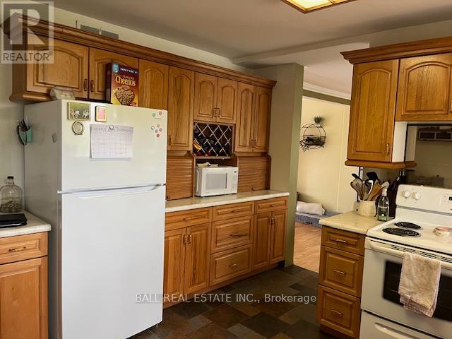 1684 Sherbrooke Street, Peterborough, Ontario  K9J 6X4 - Photo 8 - X12434530