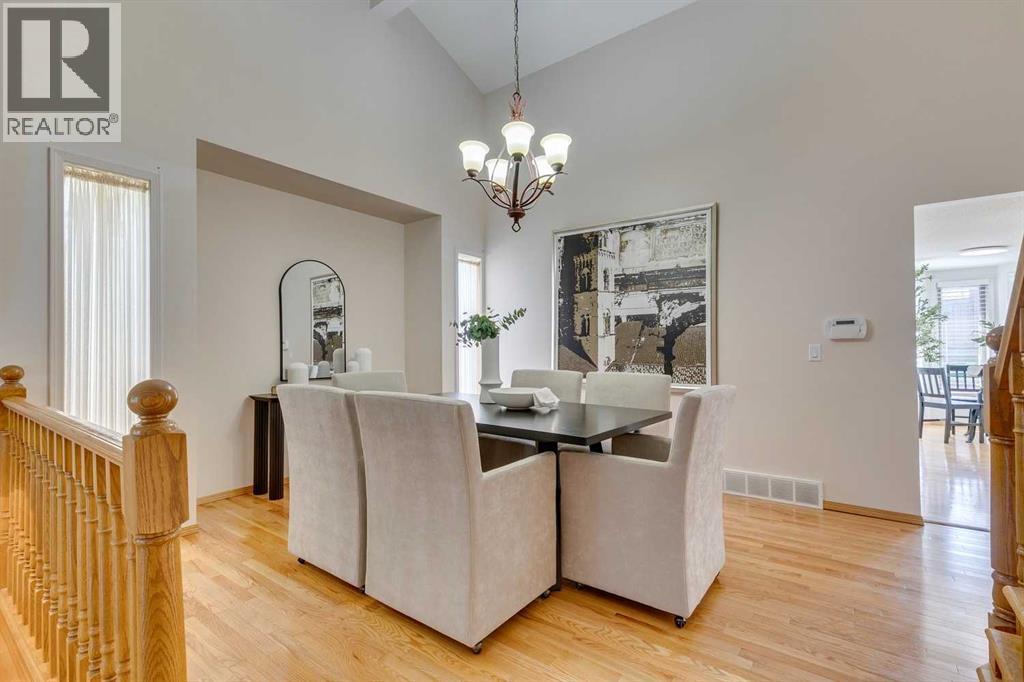 33 Shawnee View Sw, Calgary, Alberta  T2Y 2V4 - Photo 7 - A2255483