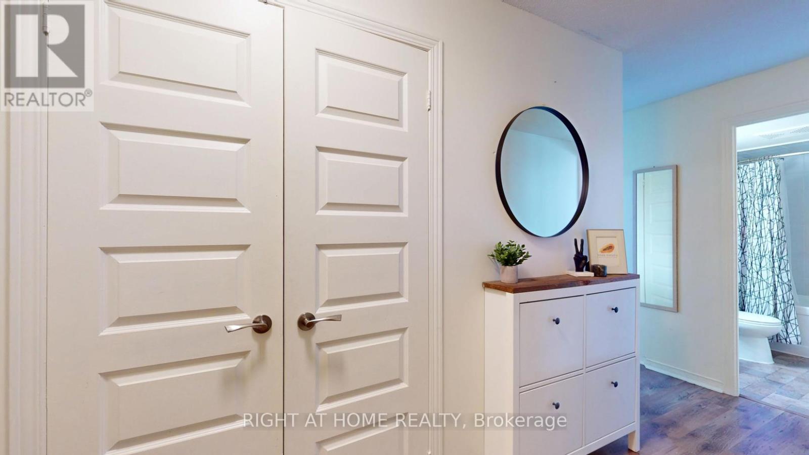 509 - 215 QUEEN STREET E, Brampton, Ontario