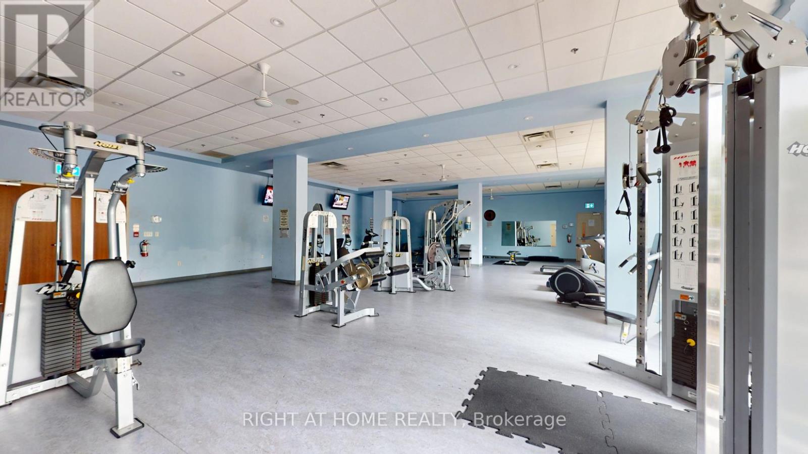509 - 215 Queen Street E, Brampton, Ontario  L6W 0A9 - Photo 10 - W12350612
