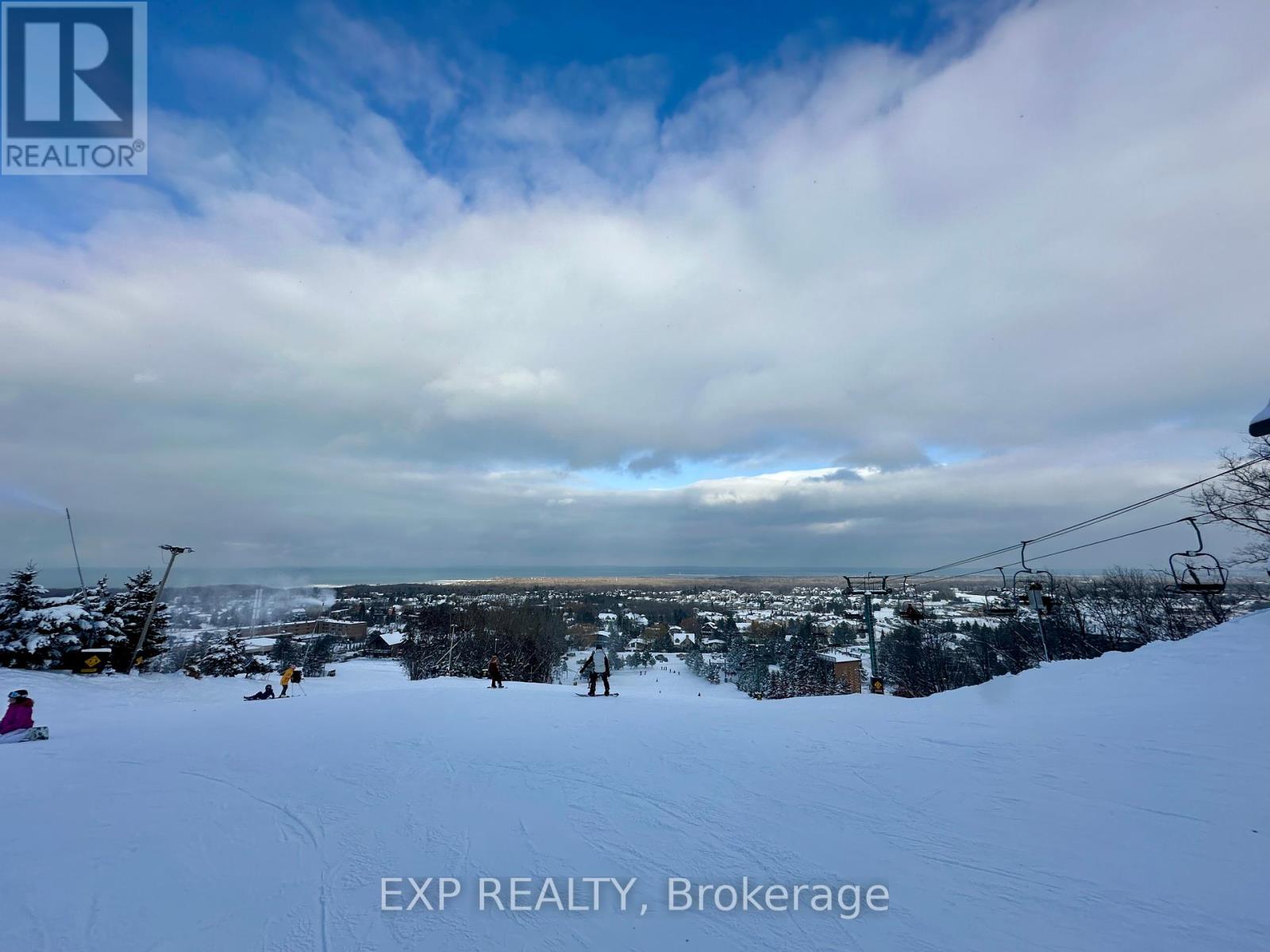171 Chamonix Crescent, Blue Mountains, Ontario  L9Y 0S7 - Photo 27 - X12431298